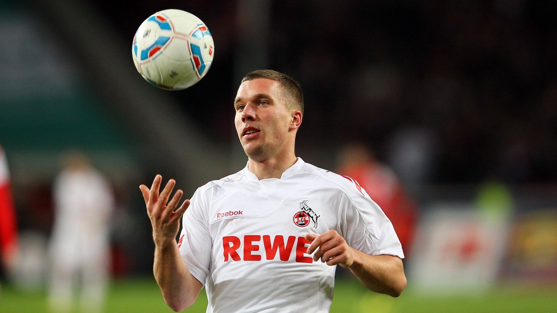 华体会-西甲激情夜，精彩射门、精彩扑救轮番上演，西甲足球集锦